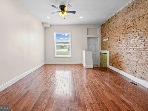 2127 W Mulberry St, Baltimore, MD 21223