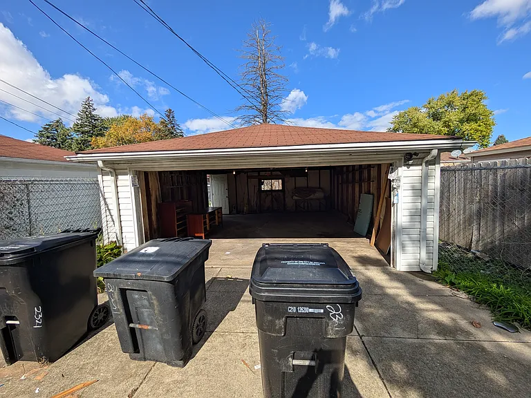 2321 W 81st Pl — Photo 13