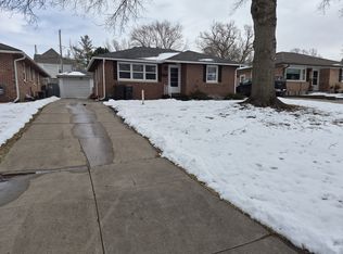 2210 S 51st St, Lincoln, NE 68506