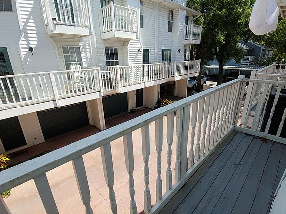 2nd image of 502 S Willow Ave APT 3