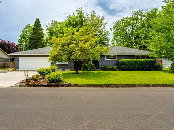 2750 Villa Way, Springfield, OR 97477