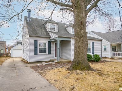 1026 E Richwoods Blvd, Peoria, IL, 61603
