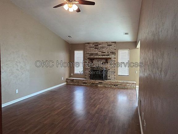 3rd image of 1012 Cooper Ln