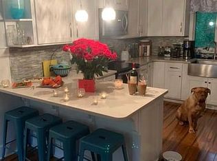 29 Matthew Dr, Northampton, MA 01062