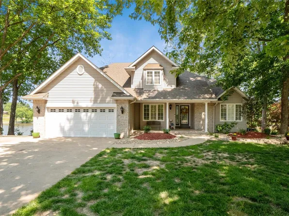 1359 Biscay Dr, Edwardsville, IL 62025