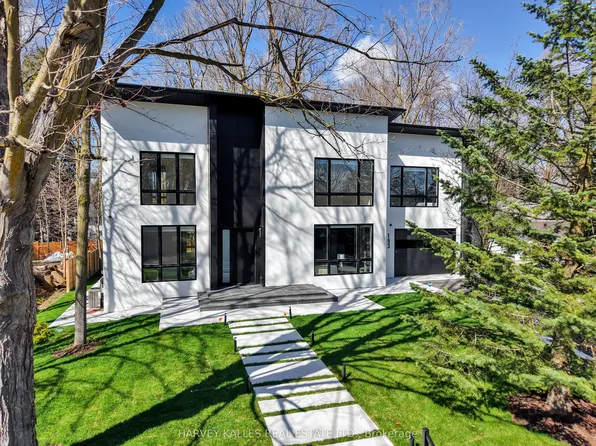 193 Beechwood Cres, Newmarket, ON L3Y 1W2