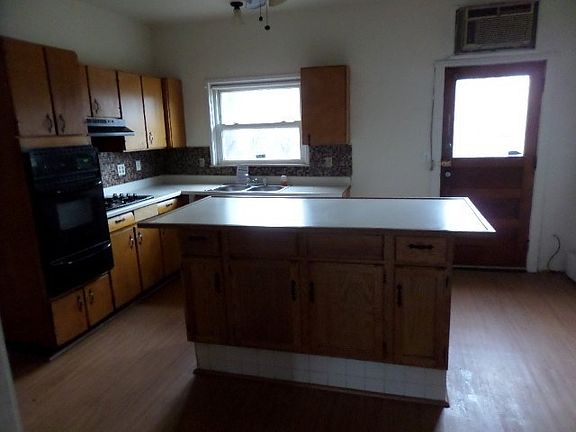 3rd image of 11436 S Saint Lawrence Ave