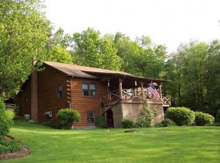129 Hemlock Dr, Centre Hall, PA 16828
