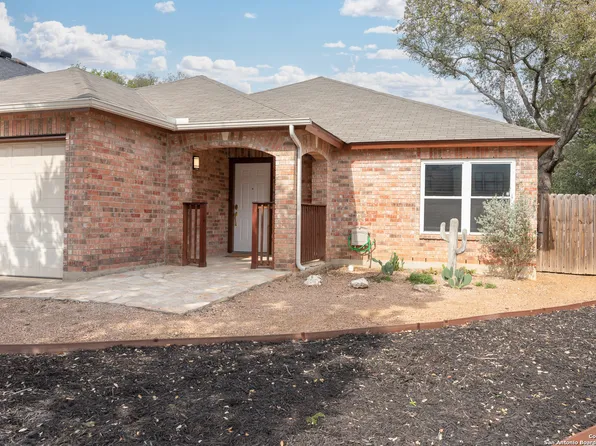 16326 WALNUT CREEK DR, San Antonio, TX 78247