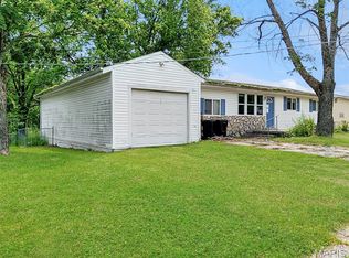 4664 Pogue Dr, House Springs, MO 63051