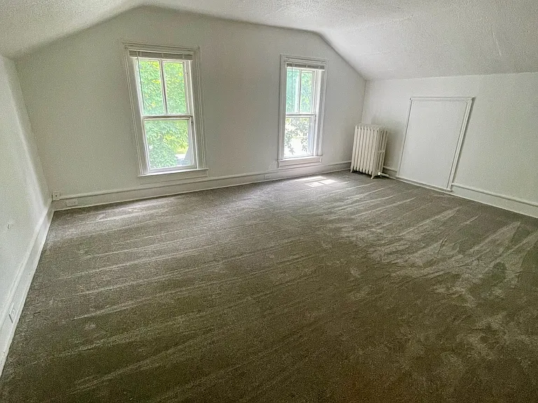 212 Ferris St #1/2 — Photo 9