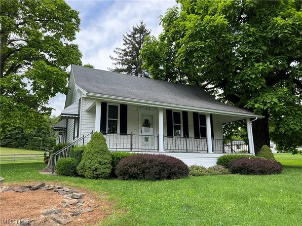 12581 E Pike Rd, Cambridge, OH 43725