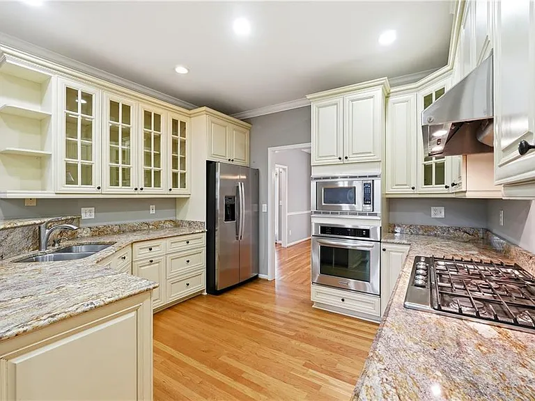 5145 Harbour Ridge Dr — Photo 7