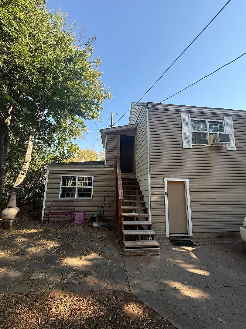 2645 NW 13th St - 2645 NW 13th - Upper Unit — Photo 1