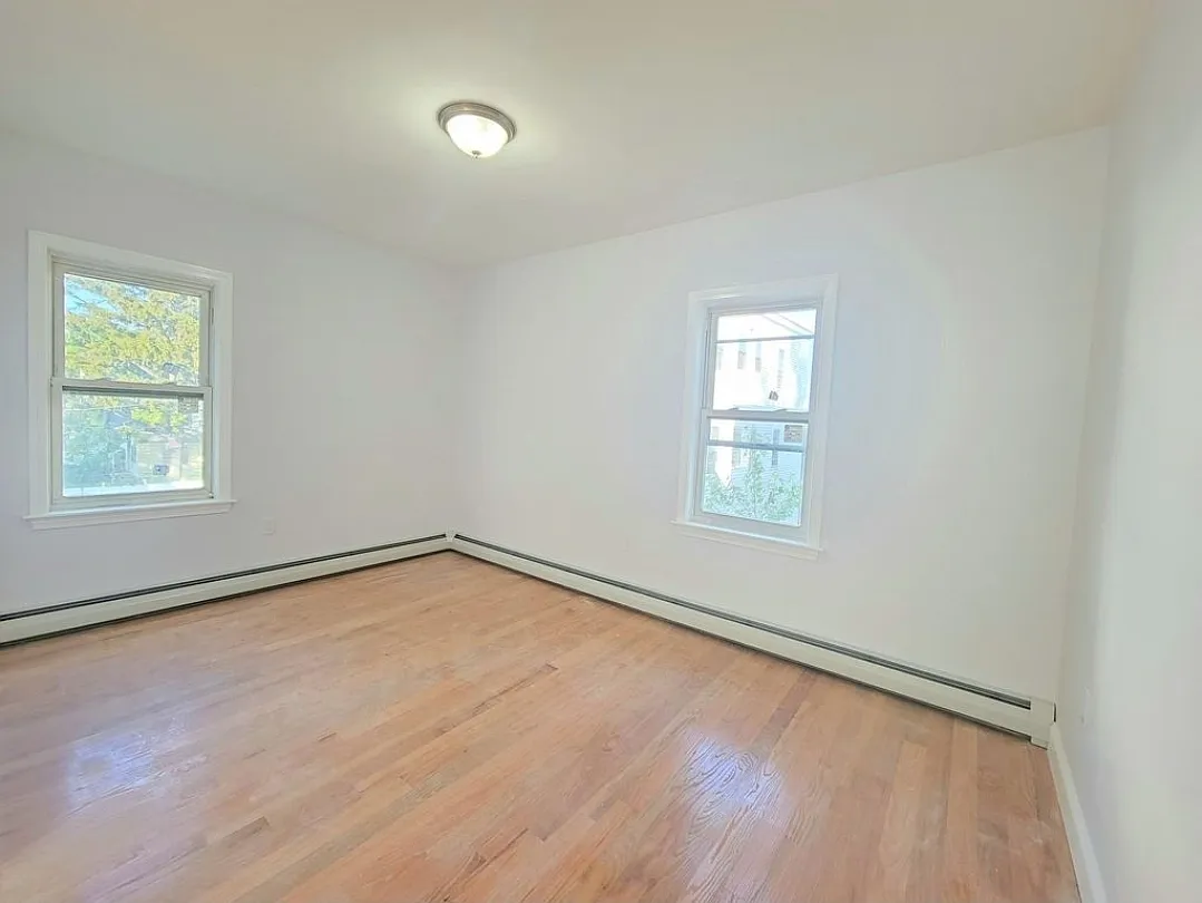 138 Faxon Rd — Photo 3