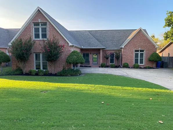 702 Sequoia Dr, Jonesboro, AR 72401