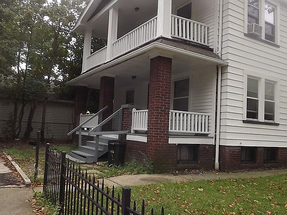 3rd image of 2915 E 111th St #2