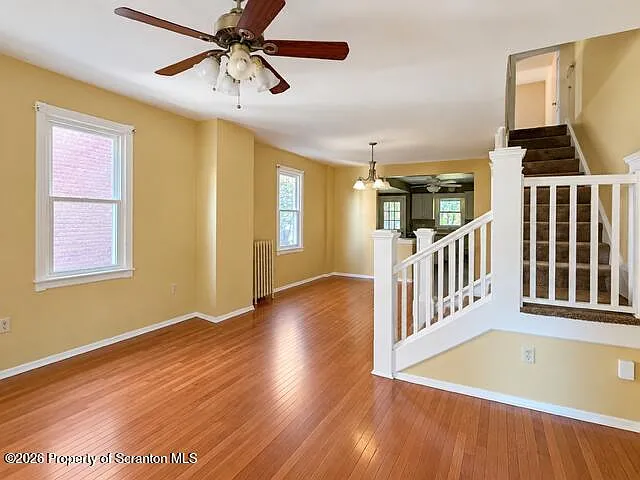 2 bed, 1.0 bath, 800 sqft, $1,350 — Photo 4