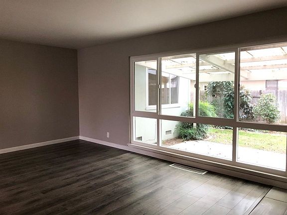4th image of 6313 N Clarksburg Pl