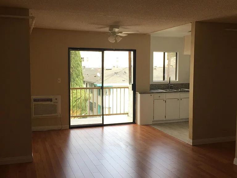 5346 Loma Linda Ave #301 — Photo 13