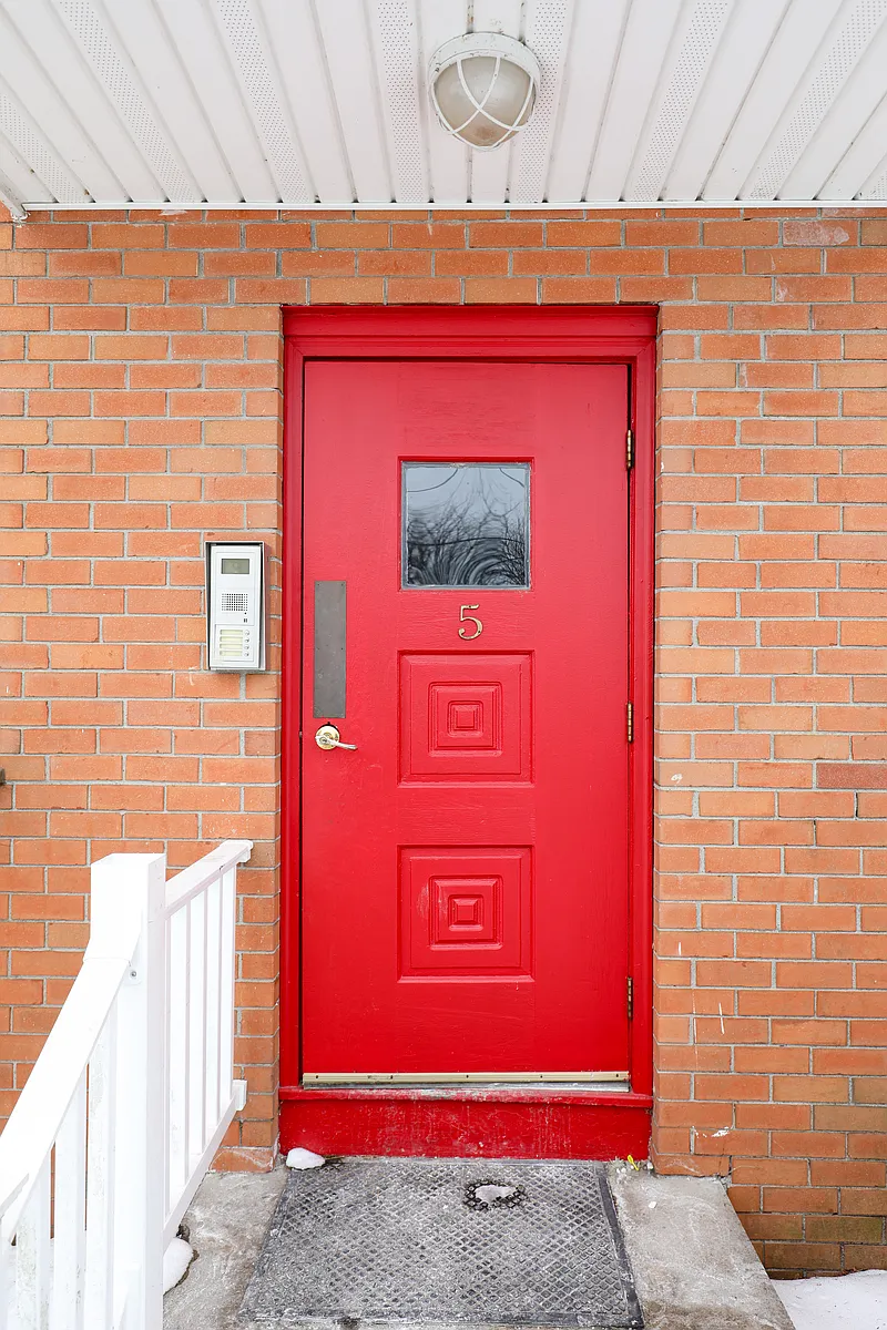 Building Photo - 30 Lamb Ave #5D