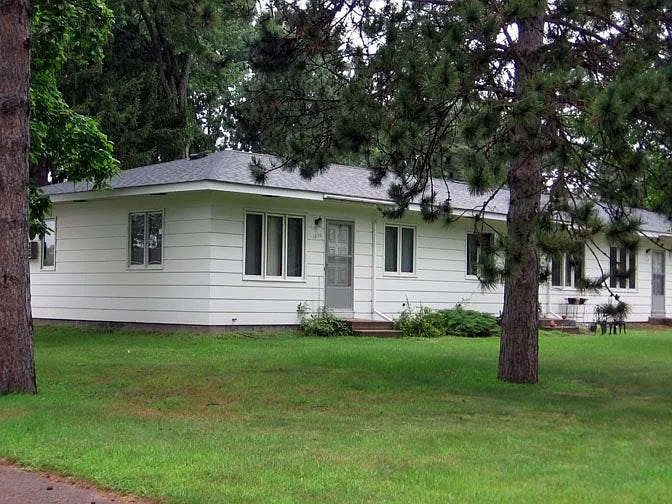 1 bed, 576 sqft, $900 — Photo 1