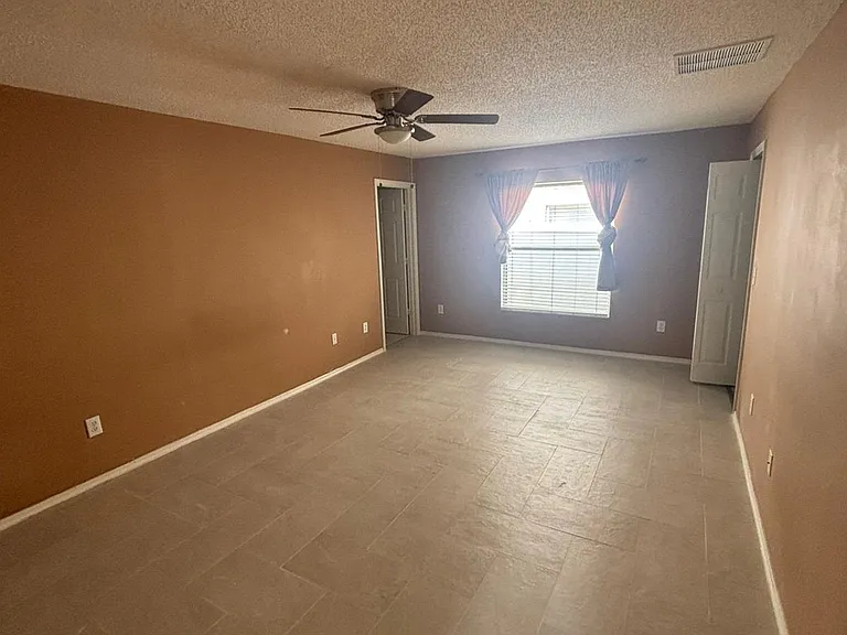 2102 Stoneview Rd — Photo 19