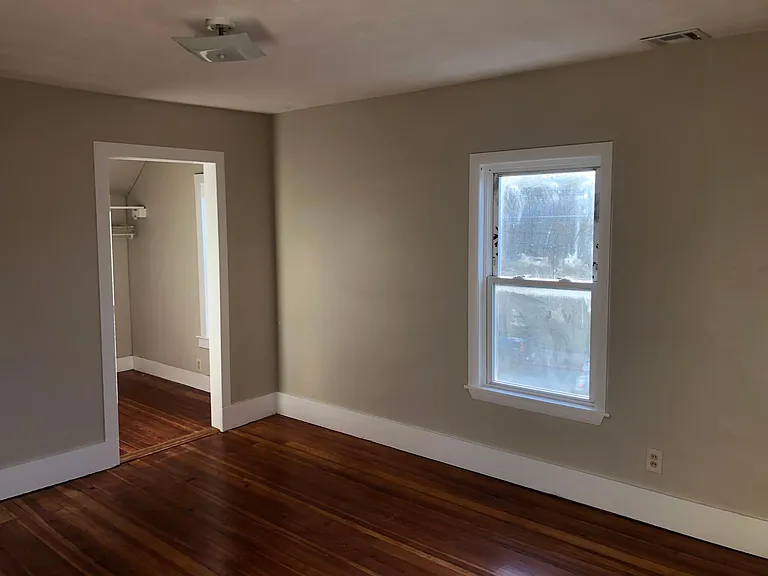 1064 Main St #2 — Photo 5