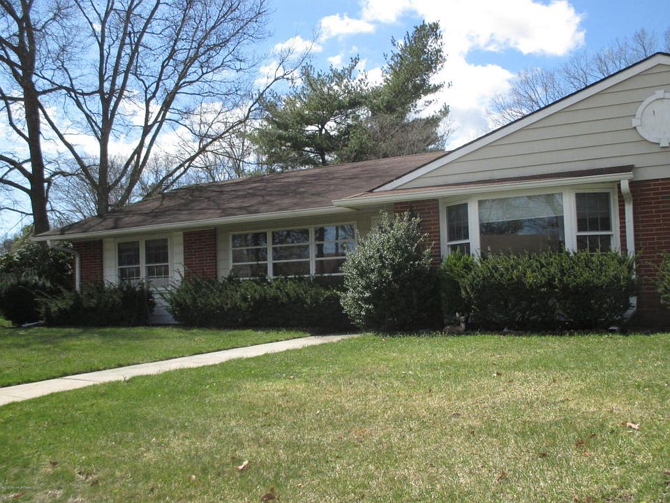 1st image of 451A Portsmouth Dr #451A