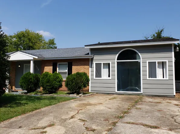 628 Kellam Cir, Fayetteville, NC 28311