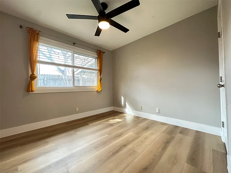 6713 W Gate Blvd #A — Photo 11