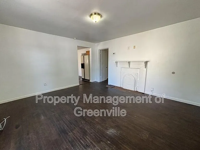 135 D St — Photo 3