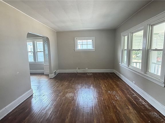 3rd image of 4143 E 142nd St
