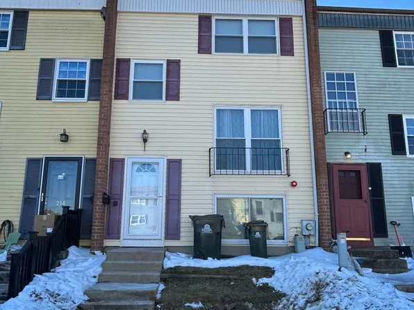 216 Whitherspoon Ln, Newark, DE 19713