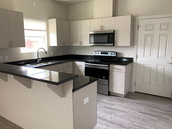 3rd image of 2910 Sabercat Ave APT 3
