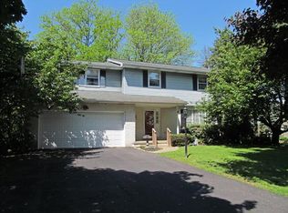 443 Larch Ln, Nazareth, PA 18064