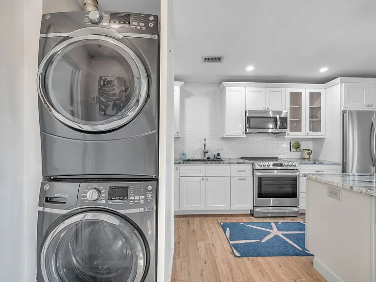 4728 Beach Dr SE #A — Photo 6
