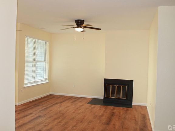 3rd image of 5091 Beech Ct