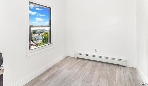 5th image of 251 Warburton Ave #3S
