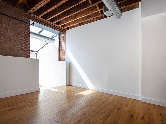4th image of 139 N 10th St APT Ge
