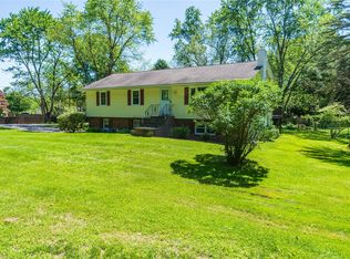 184 Cedar Valley Rd, Poughkeepsie, NY 12603