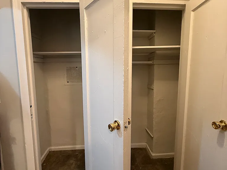 2835 Bainbridge Ave #3A — Photo 6