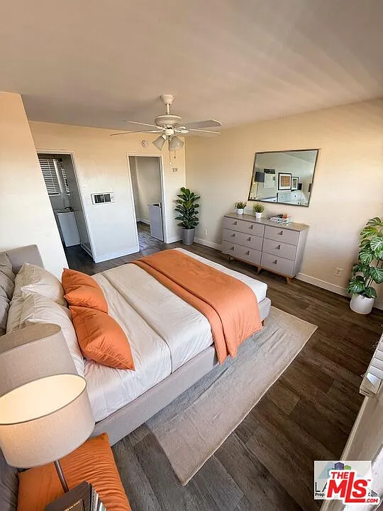 Studio, 1.0 bath, 355 sqft, $1,800 — Photo 1