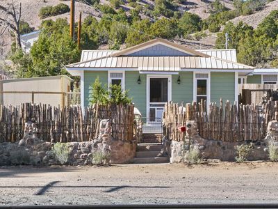 15 El Capitan Ln, Lamy, NM, 87540