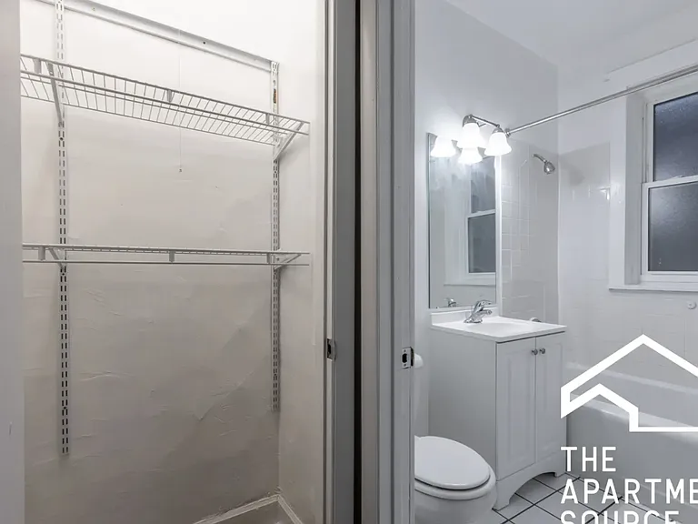 6252 N Lakewood Ave #1 — Photo 8