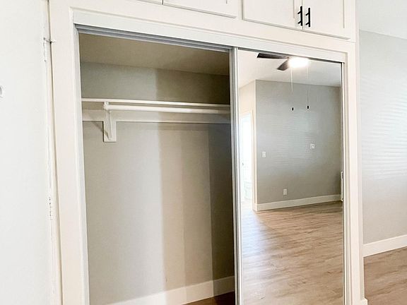 3rd image of 914 17th St #1