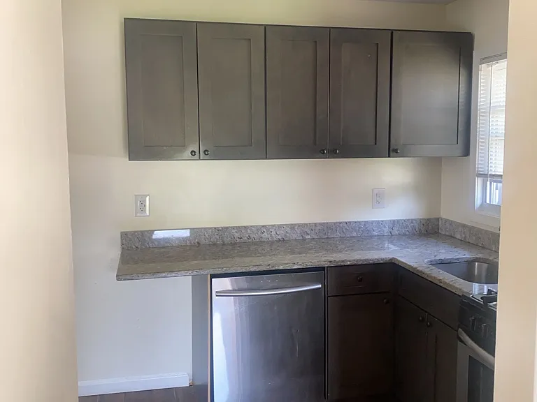 6215 Auth Rd — Photo 17