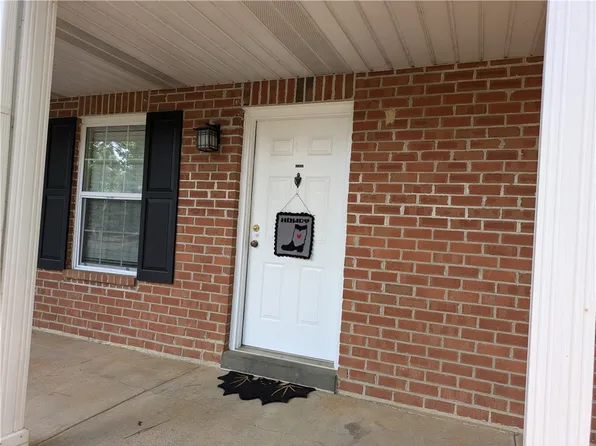 164 E University Dr APT J102, Auburn, AL 36832