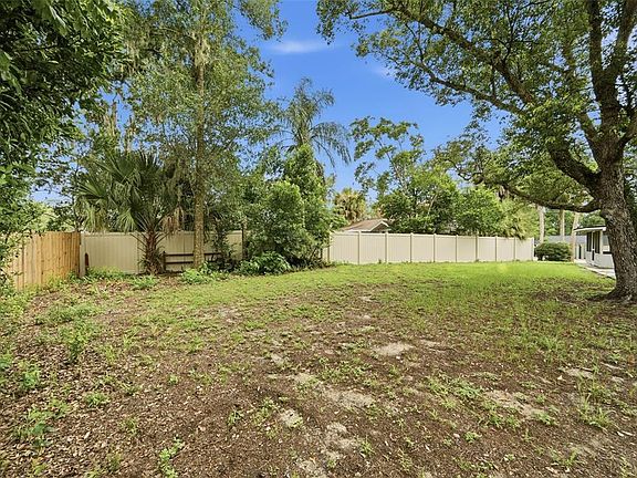 3rd image of 259 COLOMBA ROAD