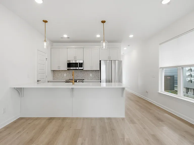 413 Drakes Way #1 — Photo 9